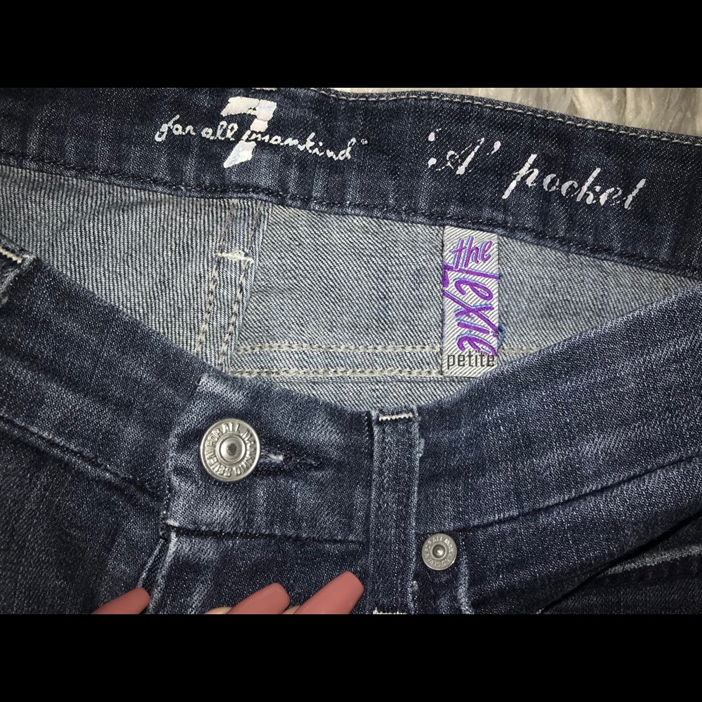 Cute bootcut seven for all mankind jeans!